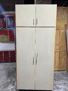 High gloss MDF wardrobe