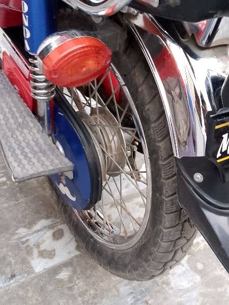 Honda 125 2016 New Condition main 2