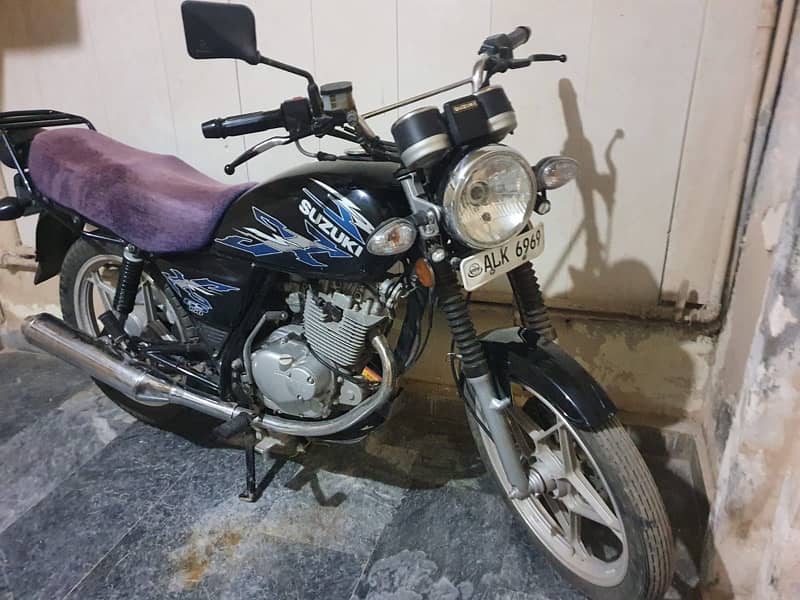 Suzuki GS 150 SE (special edition) 4