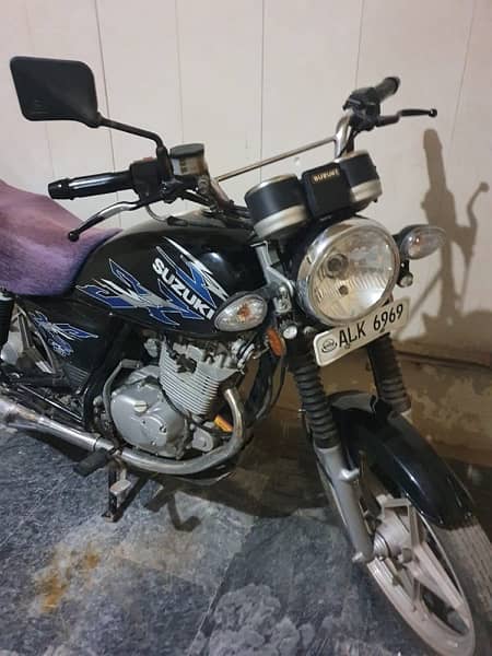 Suzuki GS 150 SE (special edition) 6