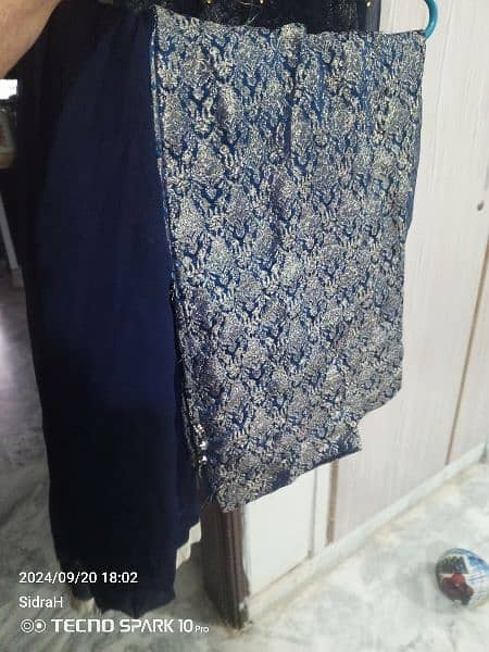 dress in excellent condition 3000 3