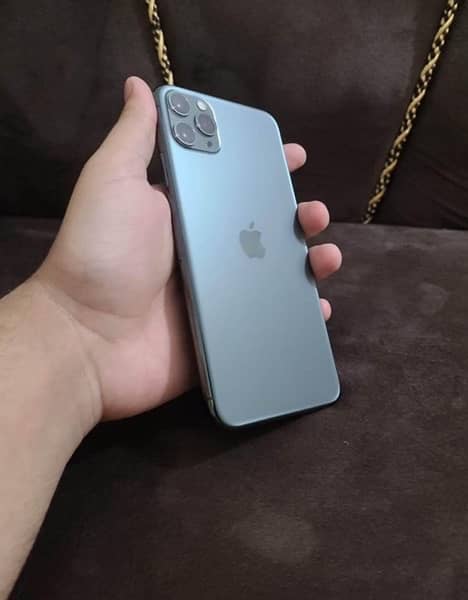 Iphone 11 pro max 64 Gb Sim working ma han. . 2