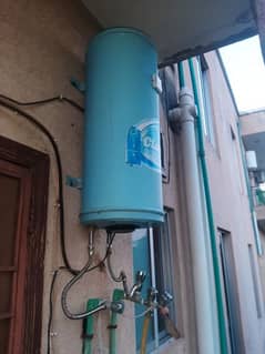 Electric Gyeser  urgent sale