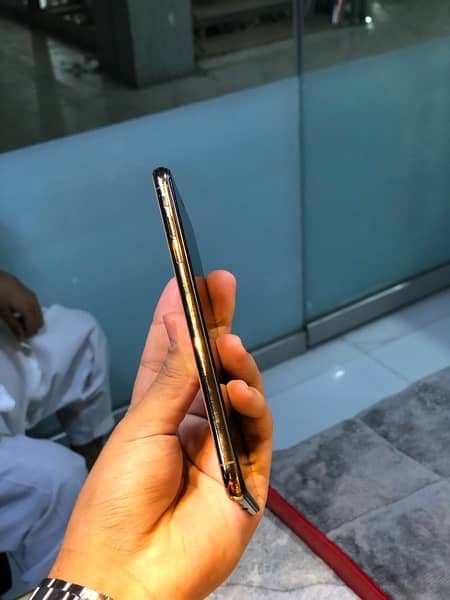 I phone xs max pta aproved 256GB 4