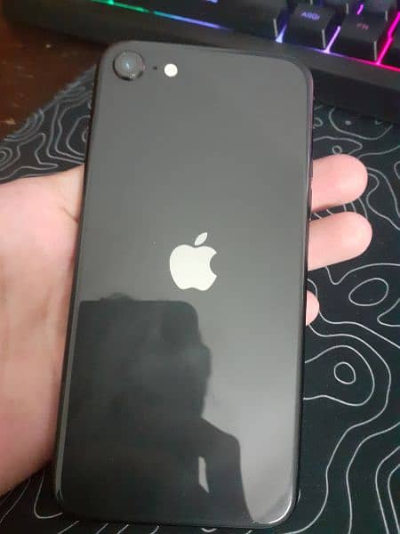 I phone se 2020 64 gb non pta 1