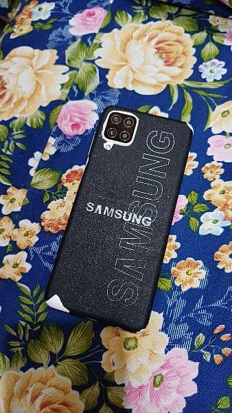 samsung A12. original 4/128 1