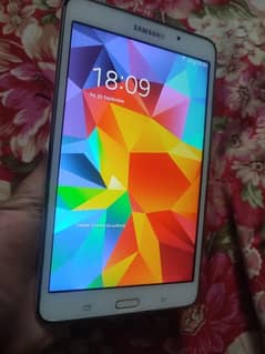 "Samsung Galaxy Tab 4 - Excellent Condition | Affordable Price