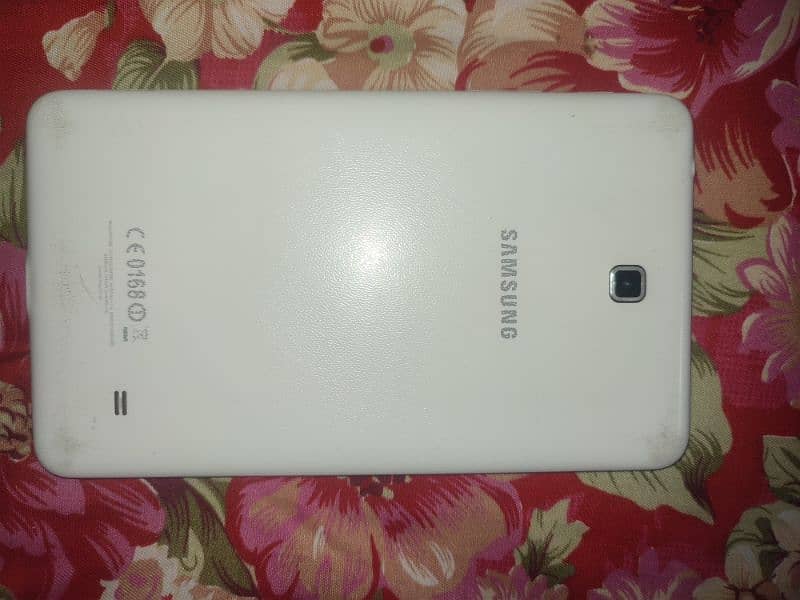 "Samsung Galaxy Tab 4 - Excellent Condition | Affordable Price 5