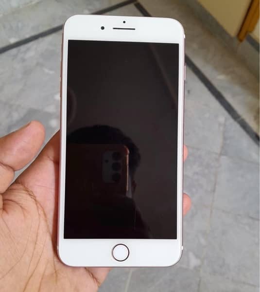 iPhone 7plus pta aproved 128gb only call 03218368146 argent sall 5