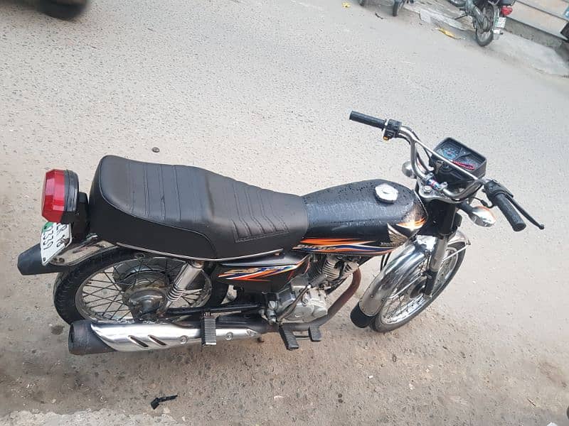 Honda 125 urgent sale 18 model 5