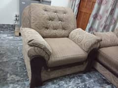 Sofa Set 10 /10 codition and also available in Hayatabad ph