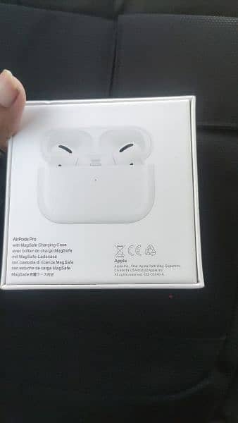 Original Apple Airpod Pro 0