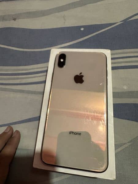 i phone Xs max Rose gold 64 gb Pta 2