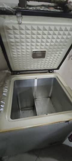 dawlence 2 door freezer for sale