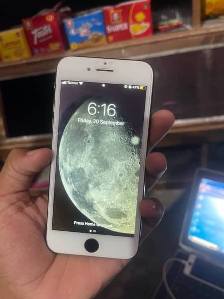 iPhone 7 PTA 128GB 5