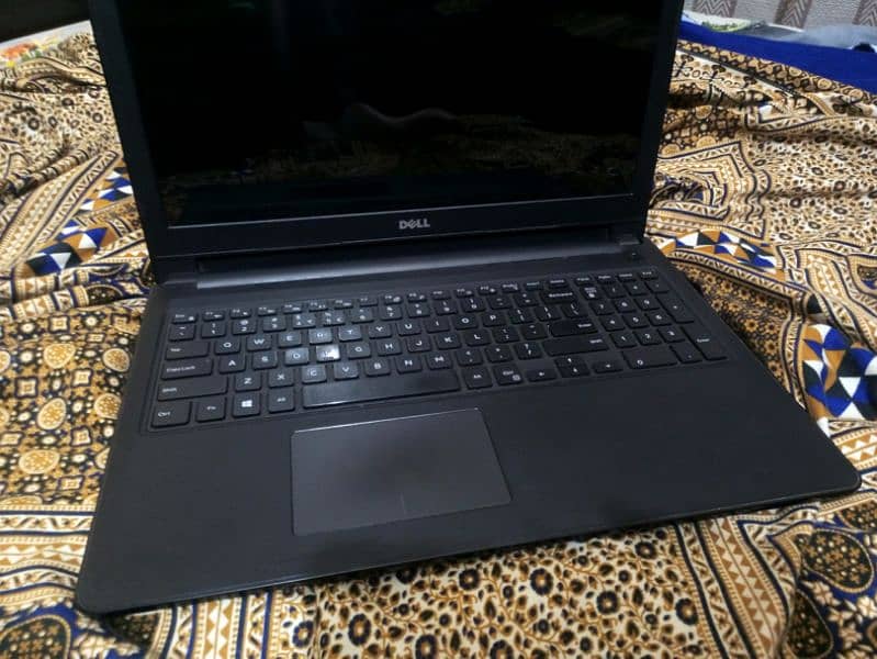 Dell Laptop, 9th gen, 8/256GB SSD. 0