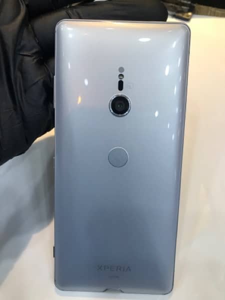 Sony xperia xz3 white 3