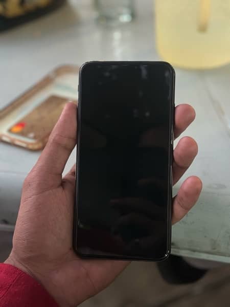 iPhone xs max not pta (Sim working ) 0