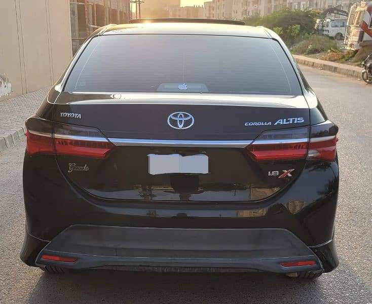 Toyota Altis Grande 2021 4