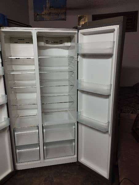 Haier refrigerator double door 3