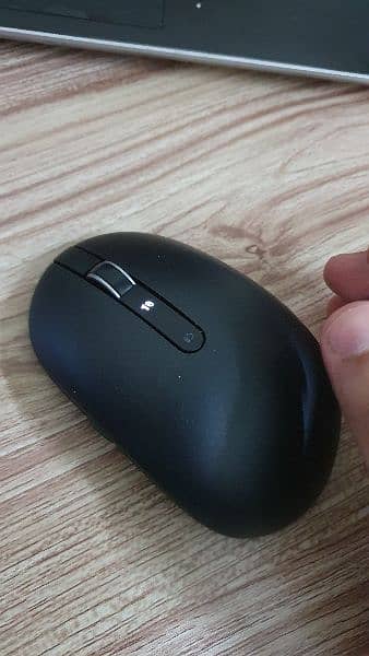 Dell original mouse multi device : model  WM 527 3