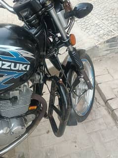 I m sale my Suzuki 150cc enjean seld just like new