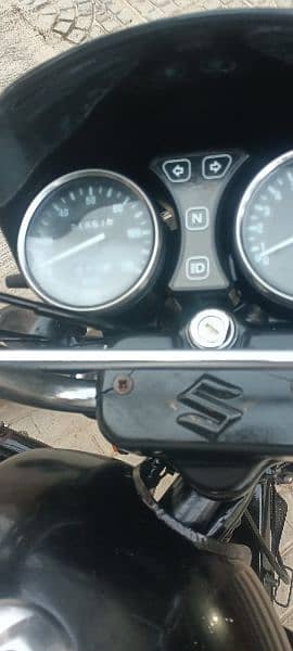 I m sale my Suzuki 150cc enjean seld just like new 5