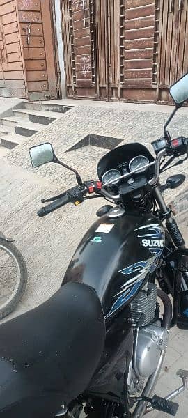 I m sale my Suzuki 150cc enjean seld just like new 8