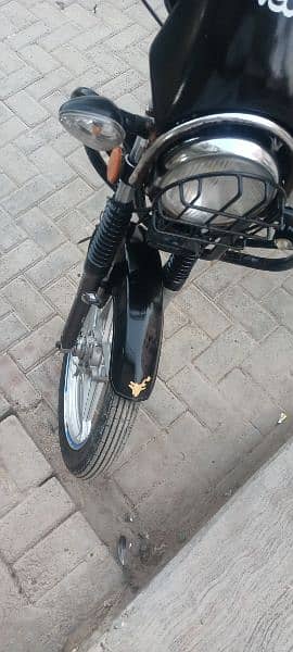 I m sale my Suzuki 150cc enjean seld just like new 15