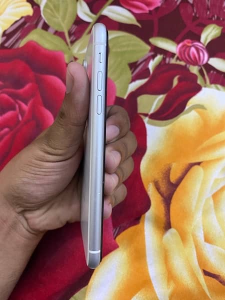 IPHONE XR JV 64GB SIM TIME AVAILABLE 5