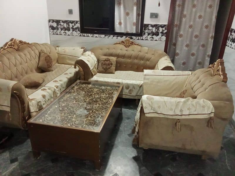 Wooden Structure Sofa Set with Table 1