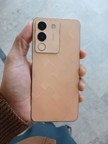 Urgent sale 
Vivo V29e 5g 1