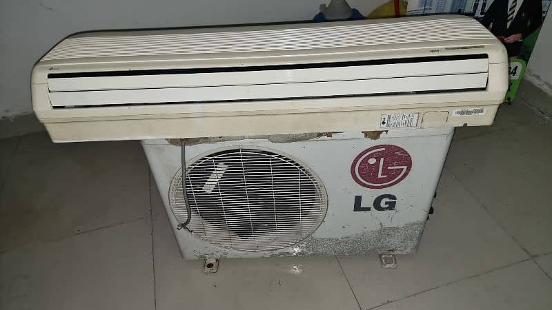 LG Gold 1.5 Ton (Non-Inverter) 1