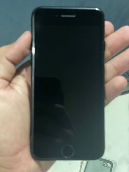 Iphone 7 128 gb jet black 0