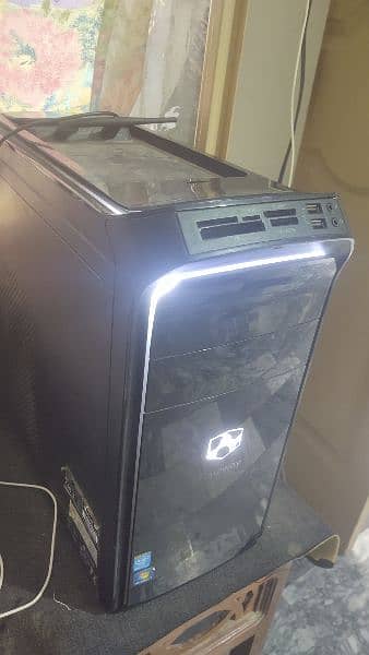 budget gaming pc lightning case 3