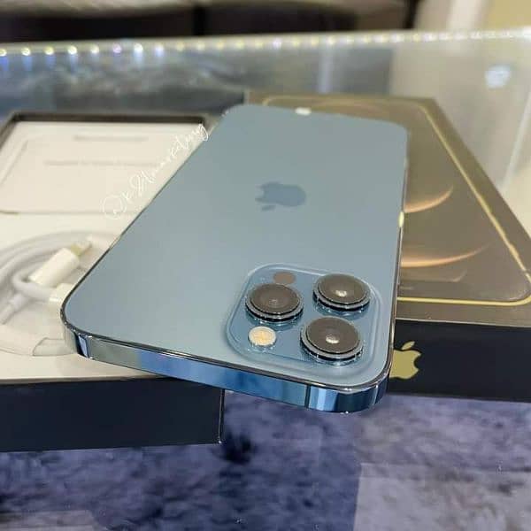 i Phone 8plus, 11,12,13,14,15 pro max on instalment Whatsap 3261927684 19