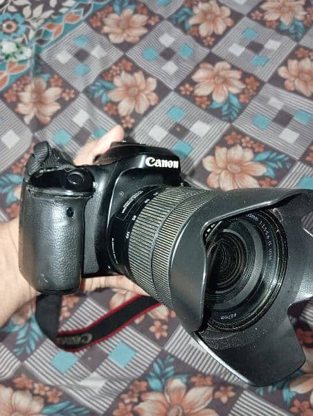 Canon 80D condition 10 by 8 4