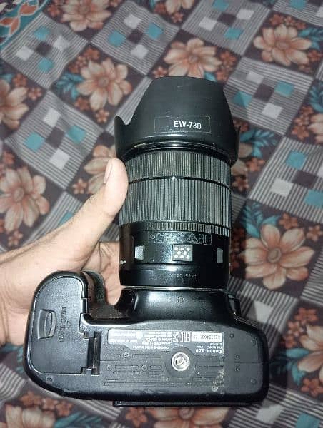 Canon 80D condition 10 by 8 5