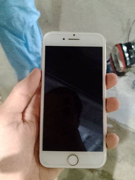 Iphone 8 64gb back crack ha 3