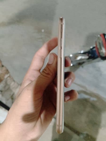 Iphone 8 64gb back crack ha 5