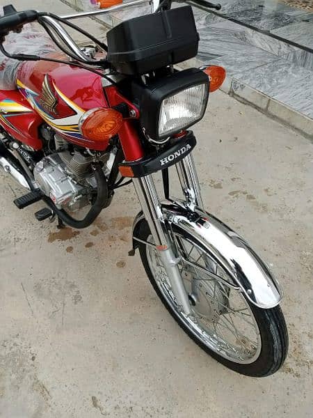 Honda 125CG WhatsApp number 0327//56/21/9/14 0