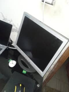 19 inch LCD for Sale