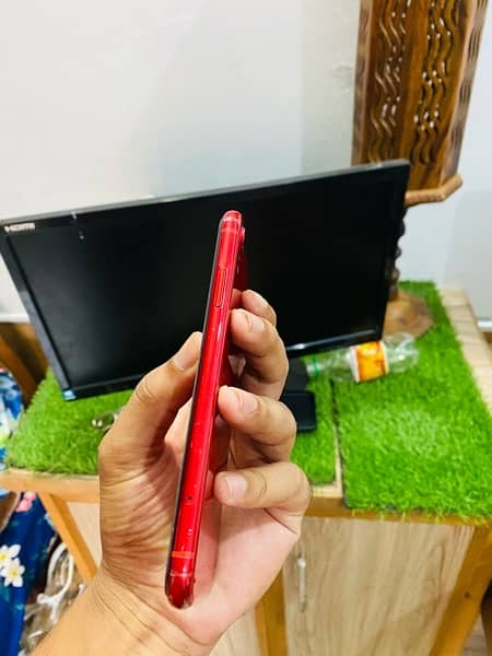 iphone xr pta 64 GB 0