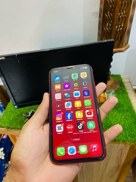 iphone xr pta 64 GB 4