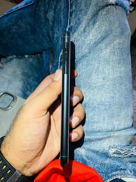 iPhone 11 pro Max water pack 6