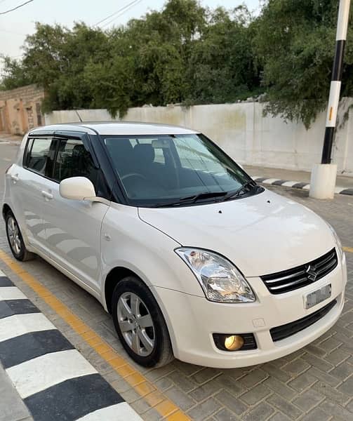 Suzuki Swift 2018 Automatic DLX 2