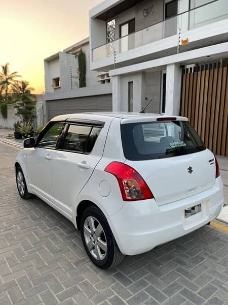 Suzuki Swift 2018 Automatic DLX 4