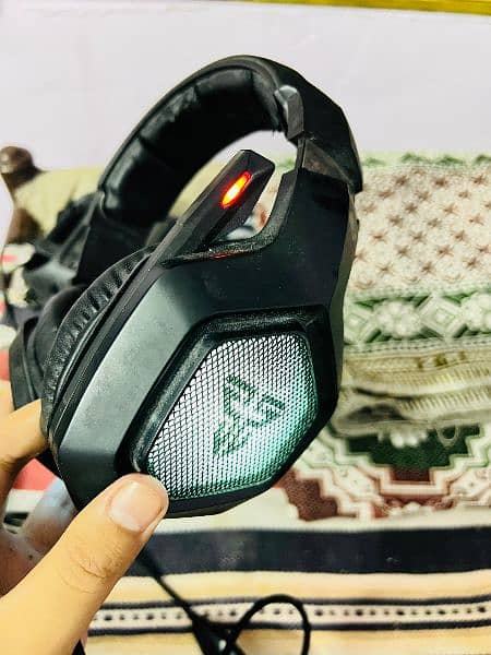 headphones pubg player 3