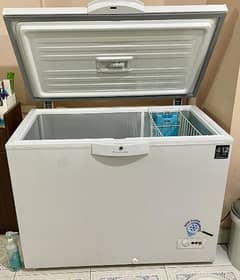 **For Sale: Dawlance Deep Freezer – Model 400-INV**