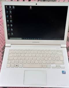 Samsung Note Book Model NP905S3G